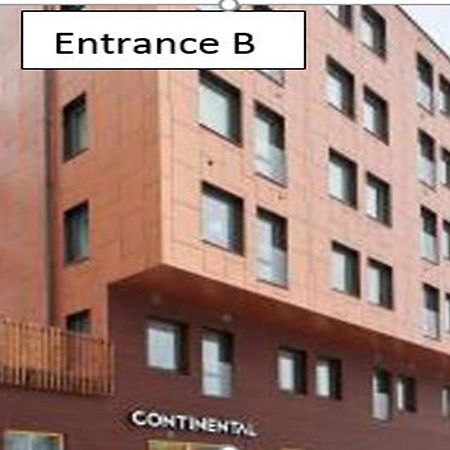 Continental Apartment Hotel Knivsta Knivsta  Екстериор снимка