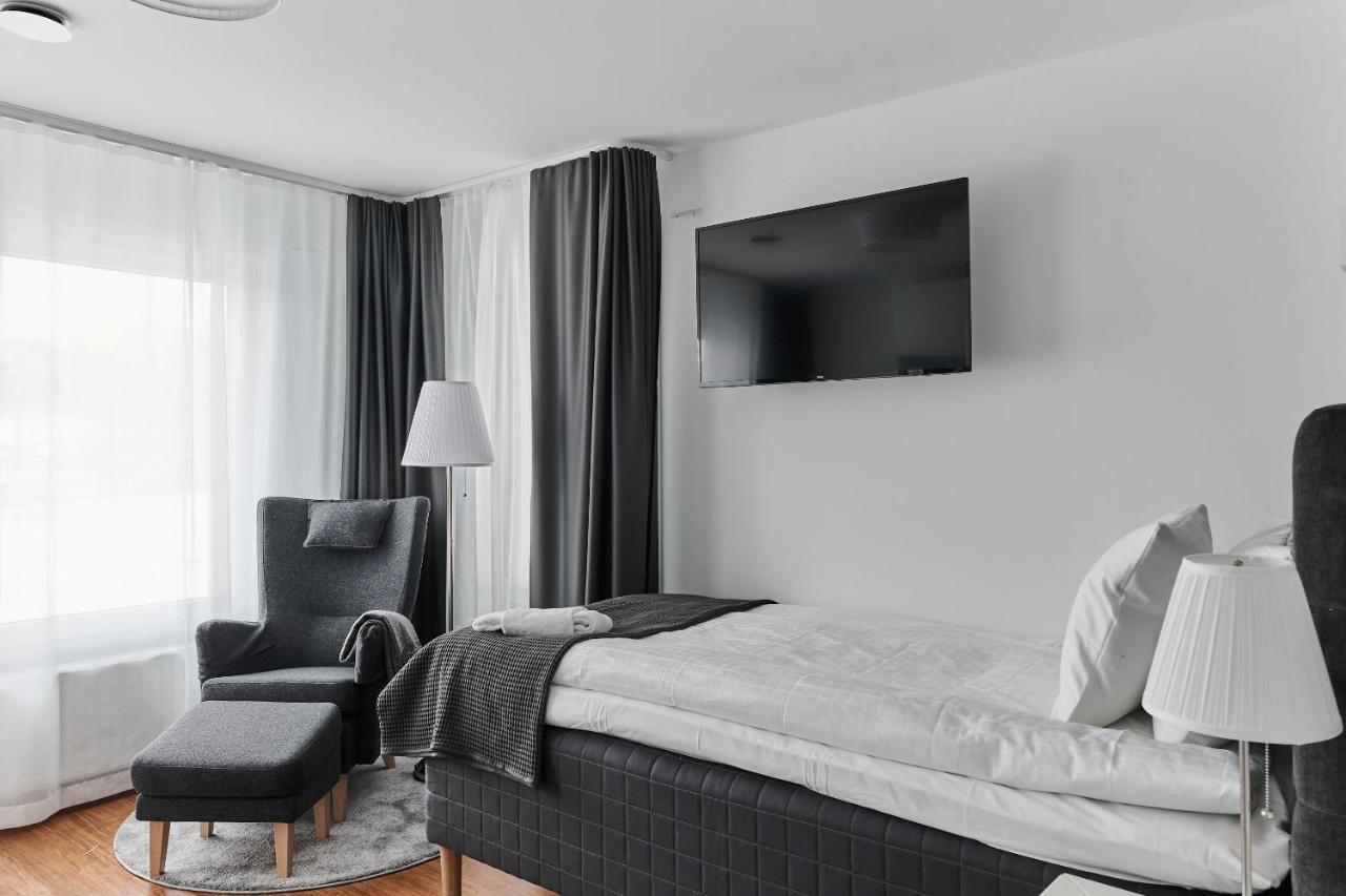 Continental Apartment Hotel Knivsta Knivsta  Екстериор снимка