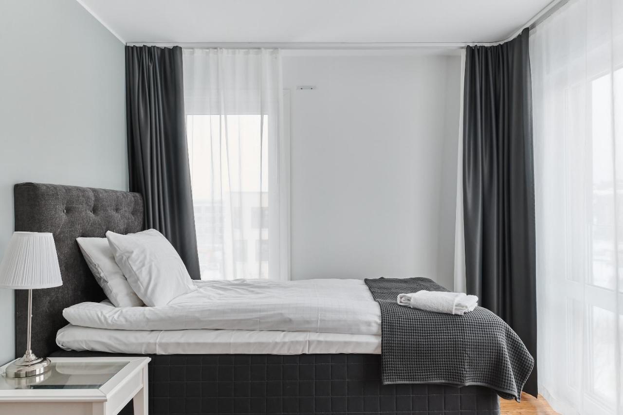 Continental Apartment Hotel Knivsta Knivsta  Екстериор снимка