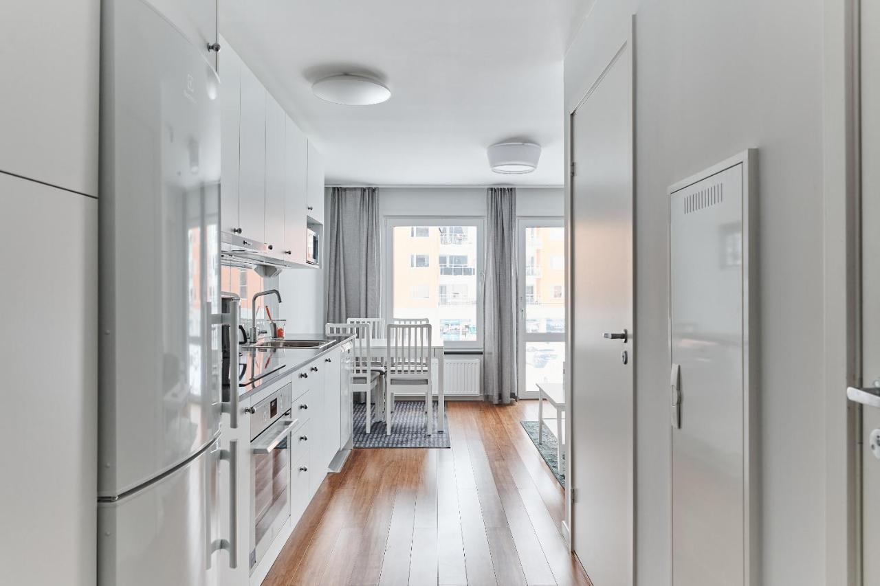 Continental Apartment Hotel Knivsta Knivsta  Екстериор снимка