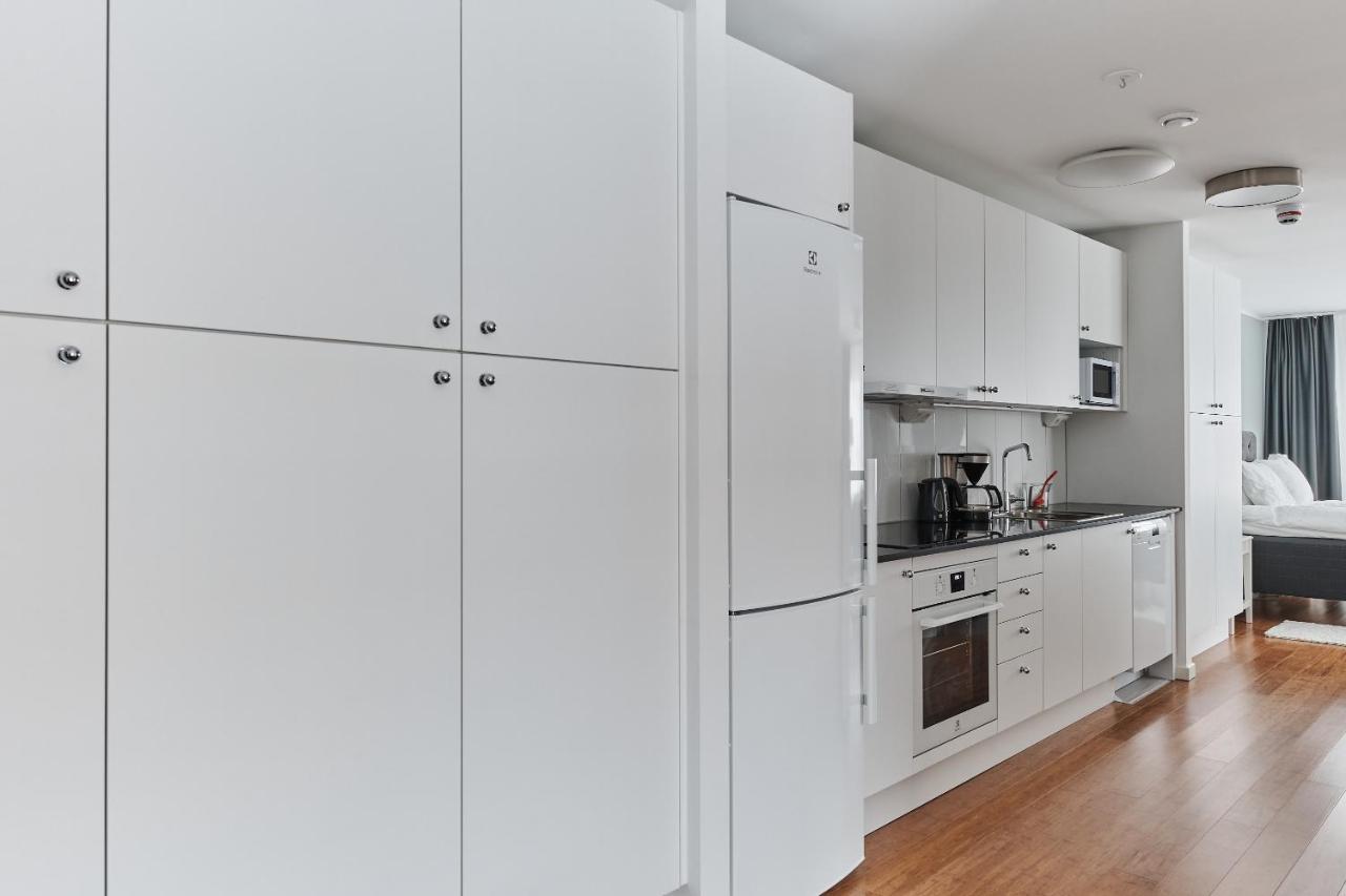 Continental Apartment Hotel Knivsta Knivsta  Екстериор снимка