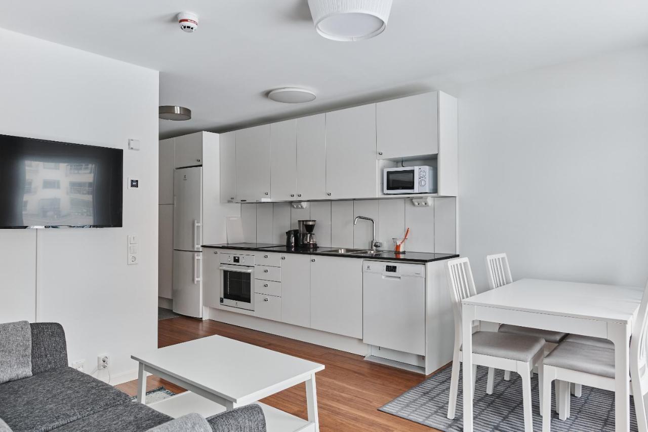 Continental Apartment Hotel Knivsta Knivsta  Екстериор снимка