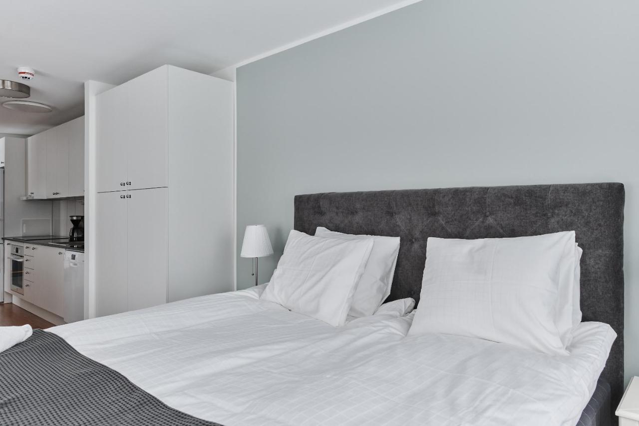 Continental Apartment Hotel Knivsta Knivsta  Екстериор снимка