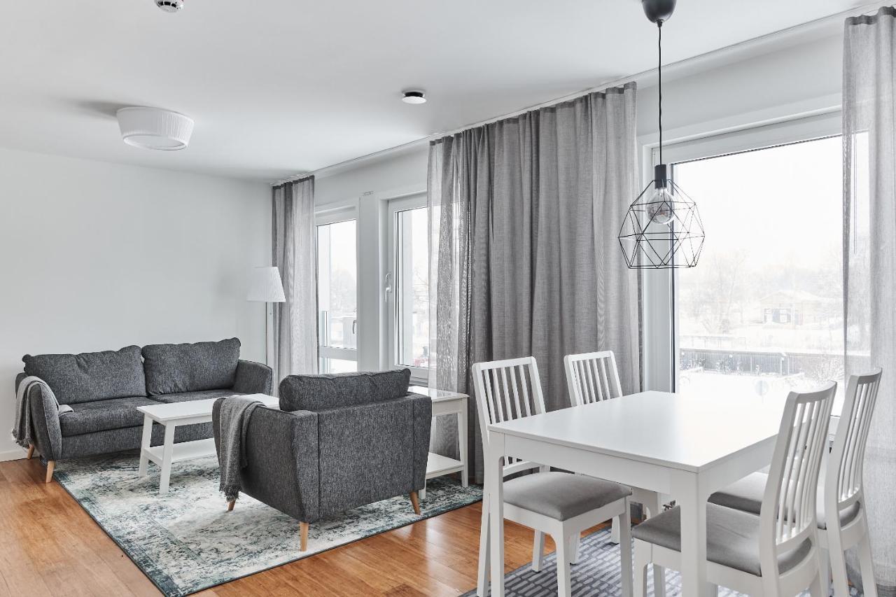 Continental Apartment Hotel Knivsta Knivsta  Екстериор снимка